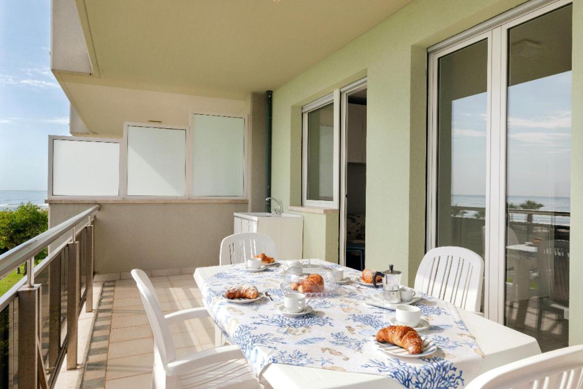 Residence Brezza Di Mare Σαν Μπενεντέτο ντελ Τρόντο Εξωτερικό φωτογραφία